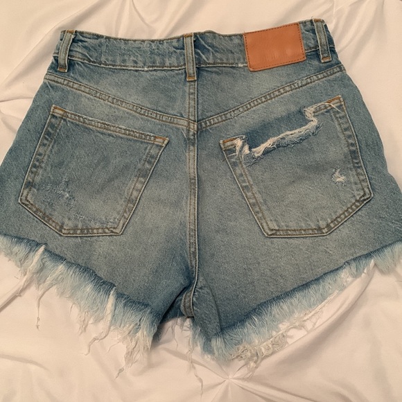 High waisted jean shorts - Picture 2 of 2